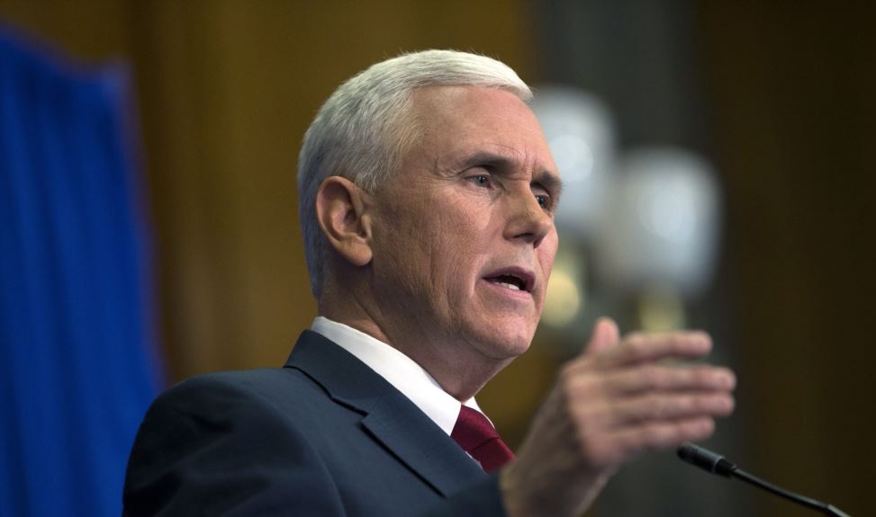 نائب الرئيس الأمريكي مايك بنس 