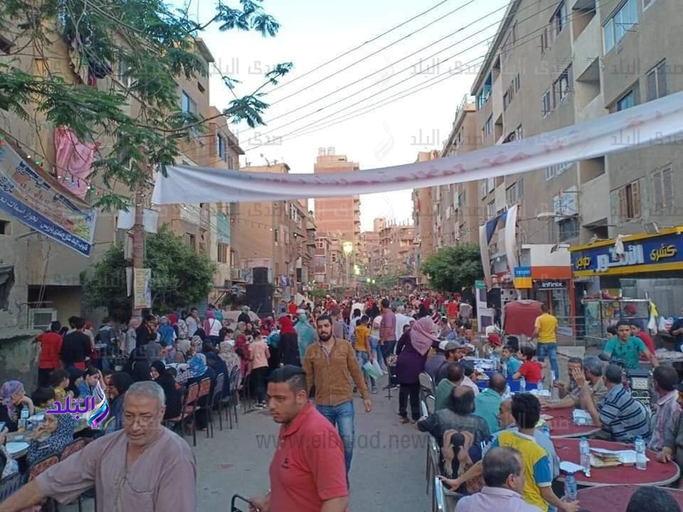 شباب قليوب ينظمون إفطارا جماعيا لأهالى المدينة مسلمين ومسيحي