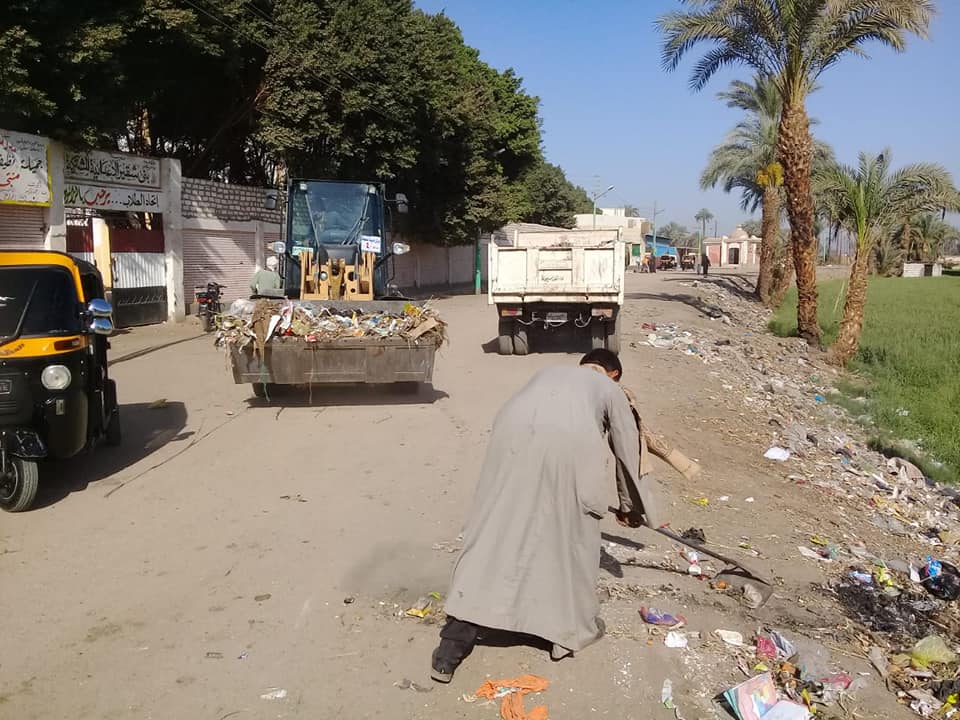 تحرير محاضر اشغالات وبيئة بمنفلوط في أسيوط تحرير محاضر اشغالات وبيئة بمنفلوط في أسيوط