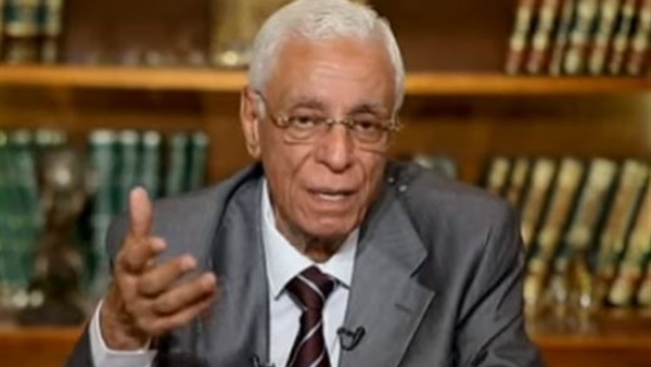  الدكتور حسام موافي، أستاذ طب الحالات الحرجة بقصر العيني