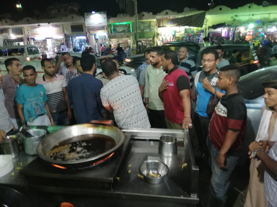 محافظ أسوان يشدد على إستمرار وتكثيف حملات الإزالة محافظ أسوان يشدد على إستمرار وتكثيف حملات الإزالة
