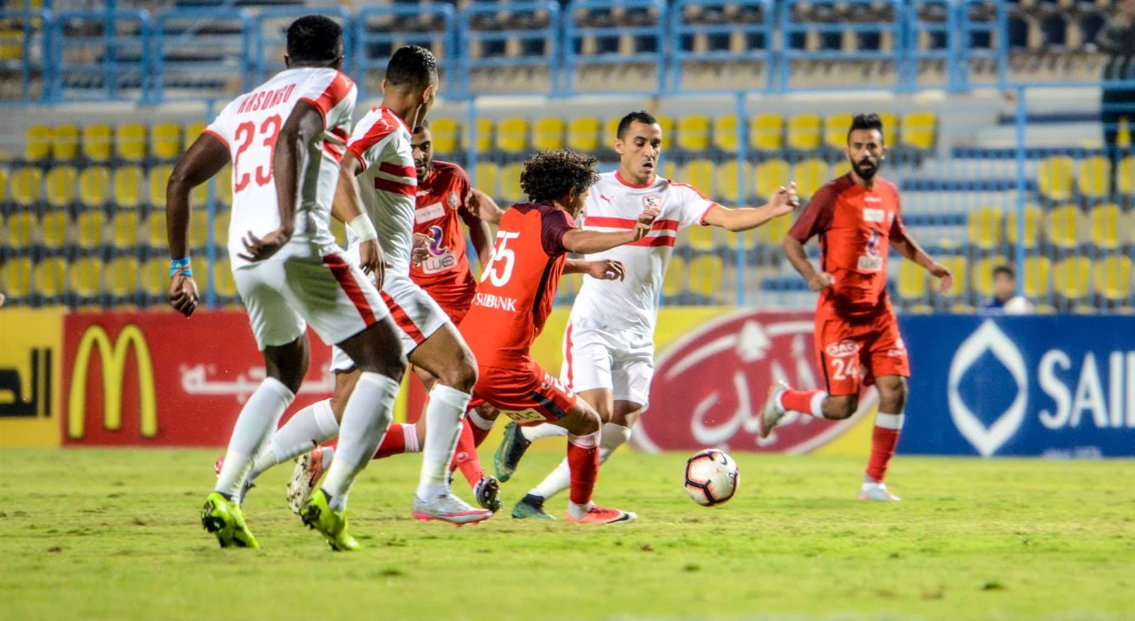 جانب من مباراة حرس الحدود والزمالك الدور الأول جانب من مباراة حرس الحدود والزمالك الدور الأول
