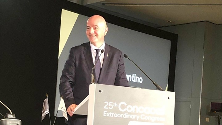 رئيس الفيفا يحضر اجتماع تنفيذى الكاف