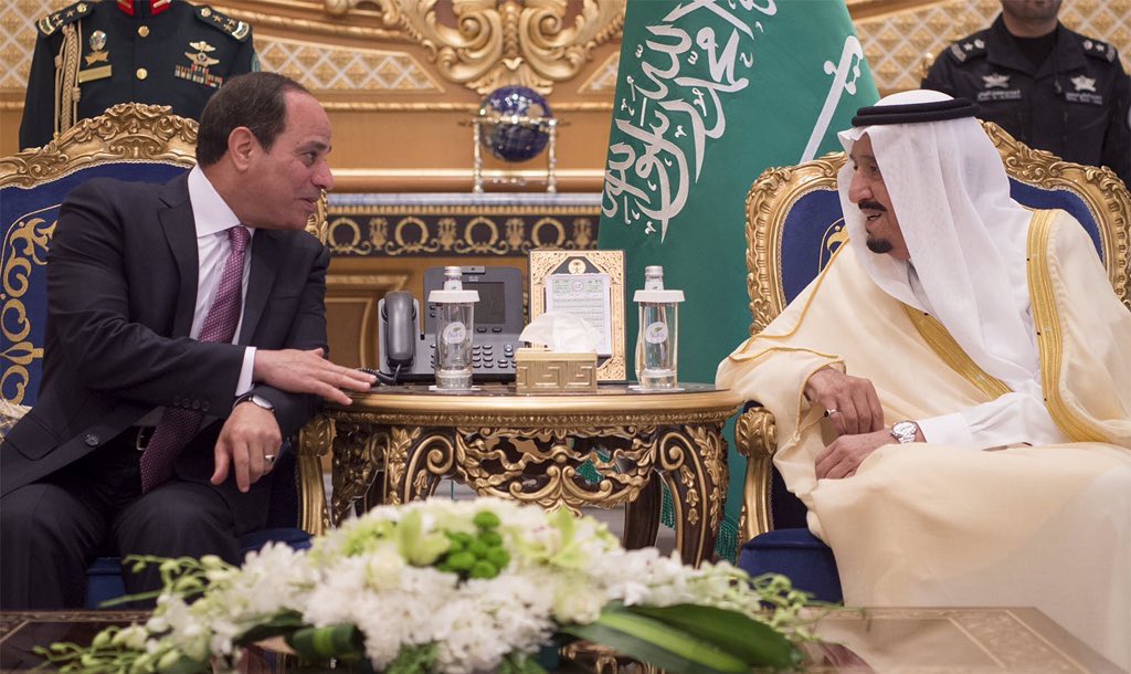 الرئيس عبد الفتاح السيسي والملك سلمان بن عبد العزيز الرئيس عبد الفتاح السيسي والملك سلمان بن عبد العزيز