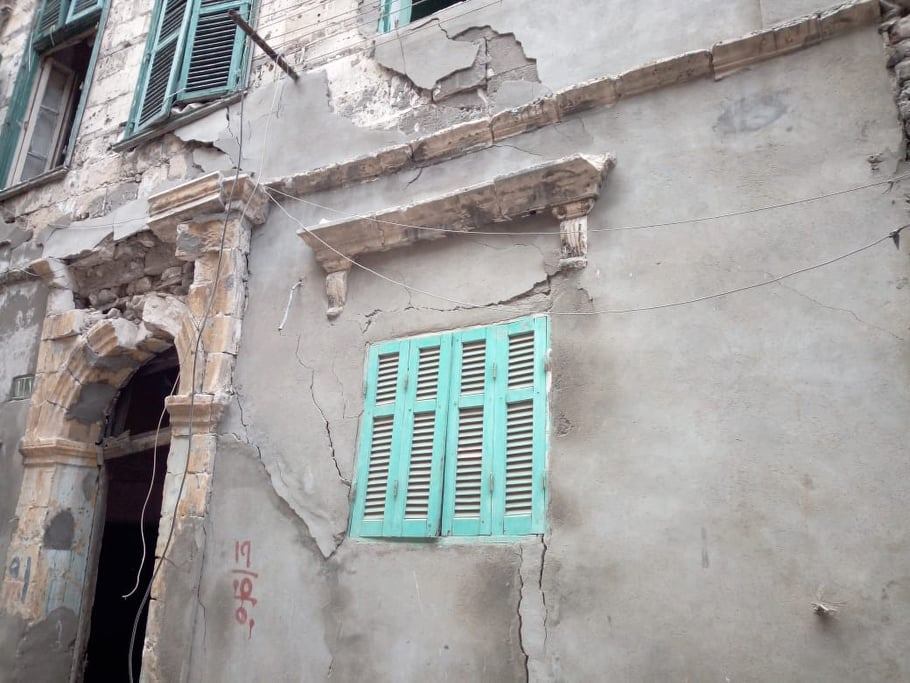 العقر المنهار