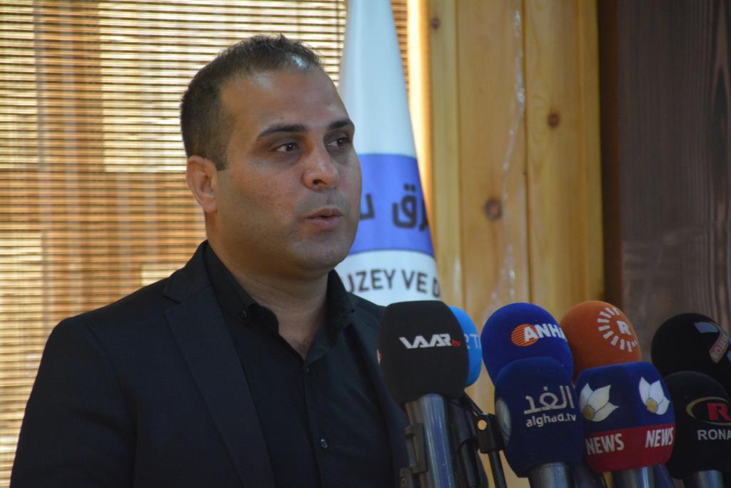 المتحدث باسم الإدارة الذاتية لشمال وشرق سوريا كامل عاكف المتحدث باسم الإدارة الذاتية لشمال وشرق سوريا كامل عاكف