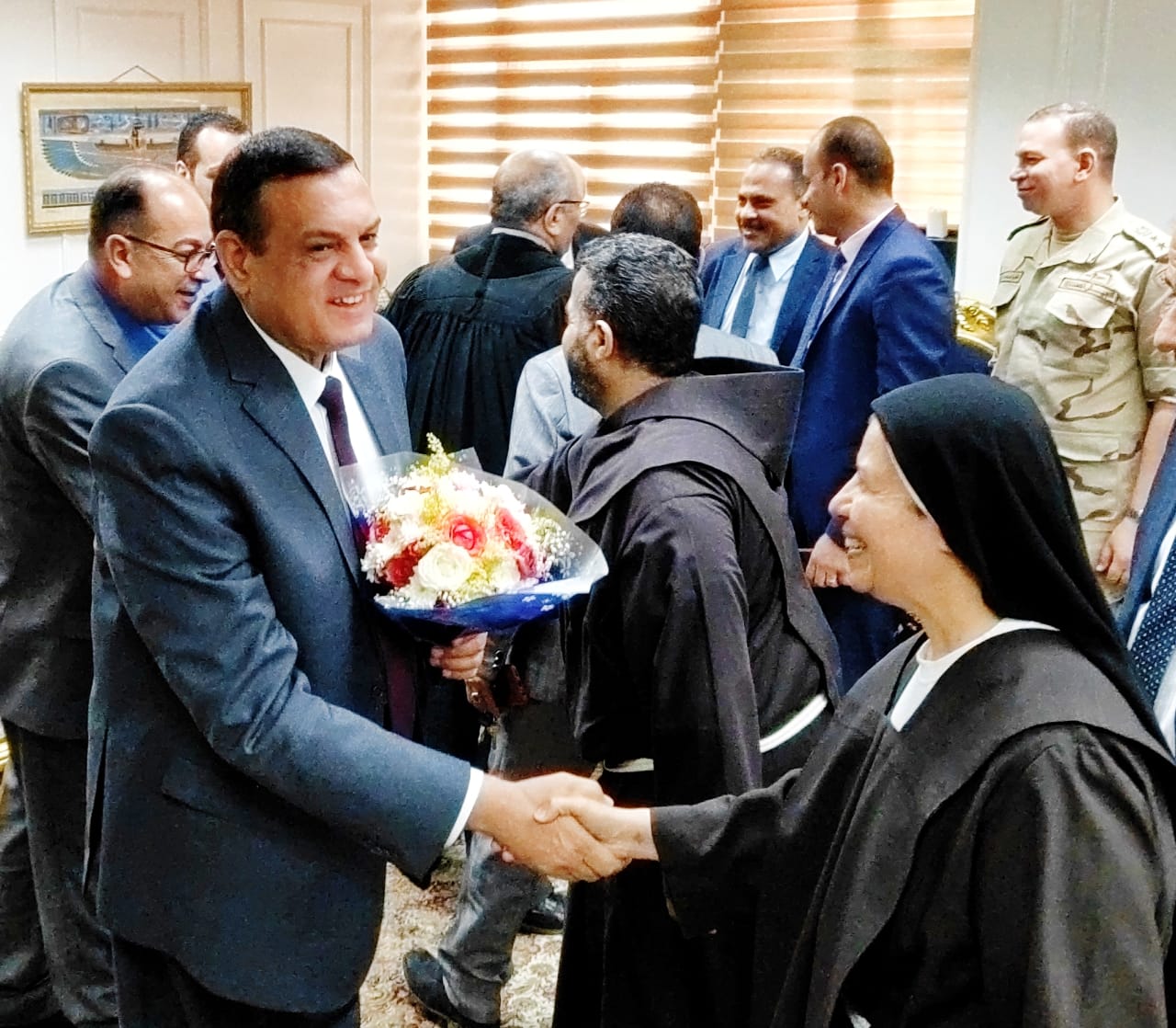 محافظ البحيرة يستقبل وفد كنسى من الطائفتى الإنجيلية محافظ البحيرة يستقبل وفد كنسى من الطائفتى الإنجيلية