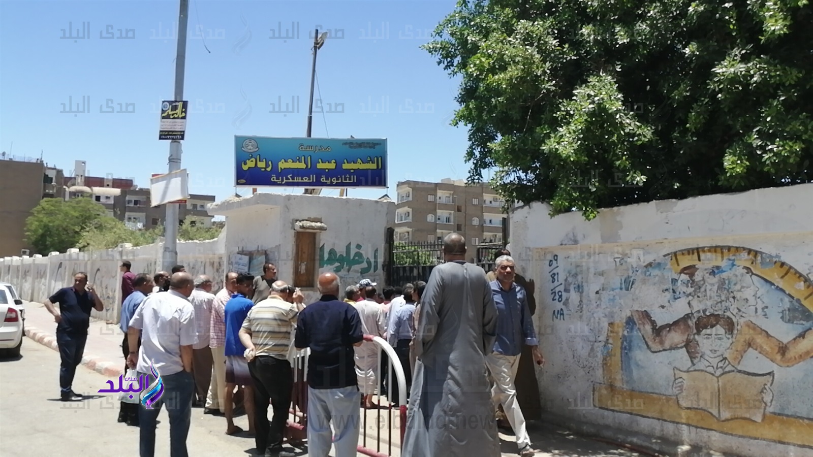 إصابة ٣ طلاب بحالة إغماء في امتحان اللغة العربية بقنا
