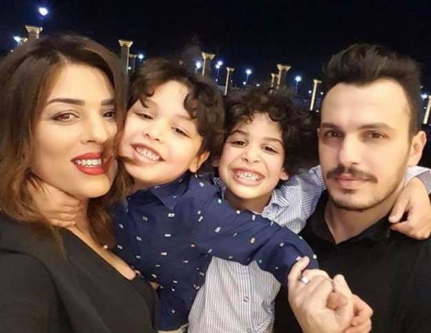 أحمد إبراهيم وطليقته أحمد إبراهيم وطليقته