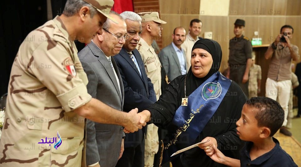 تكريم 200 من أفراد أسر شهداء ومصابي القوات المسلحة 