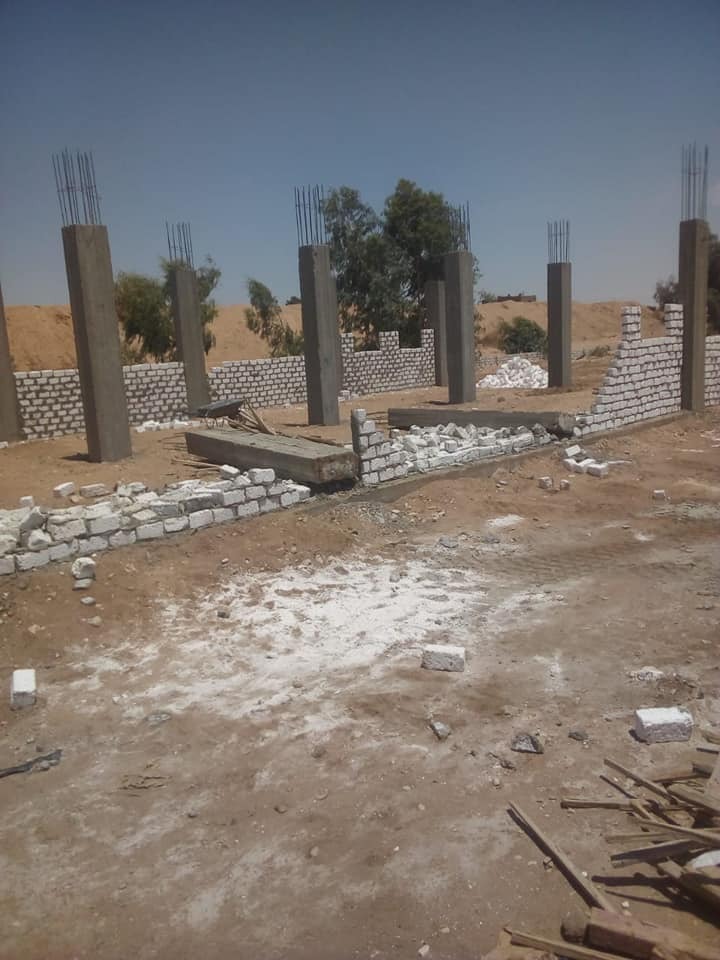 إزالة ٧ حالات تعد على الأراضي الزراعية بمركز الوقف فى قنا