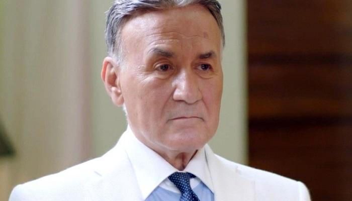 عزت أبو عوف  عزت أبو عوف