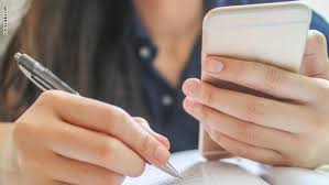 ضبط 7 طلاب غشوا بالواتس آب