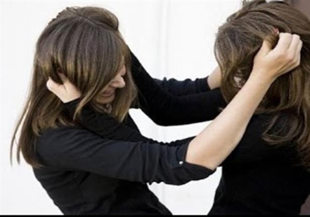 خناقة فتيات