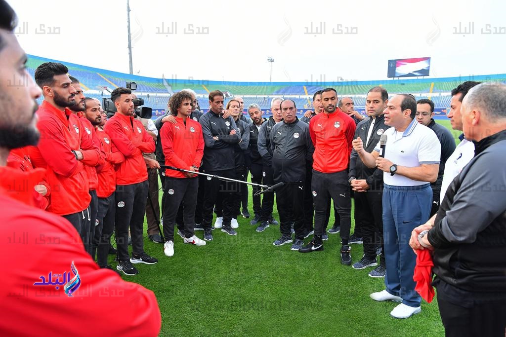الرئيس السيسي خلال زيارته المنتخب