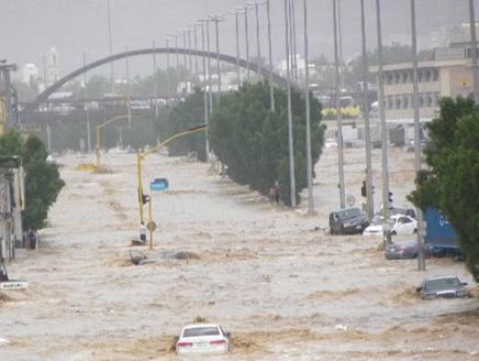 استمرار هطول الأمطار الغزيرة والسيول في الصين استمرار هطول الأمطار الغزيرة والسيول في الصين