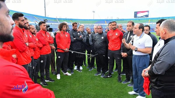 الرئيس السيسي خلال زيارته المنتخب