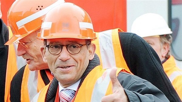 العالم المصري هاني عازر
