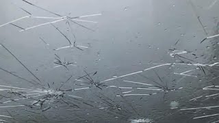 لقطات مرعبة لسقوط كرات كبيرة من الثلوج في فرنسا