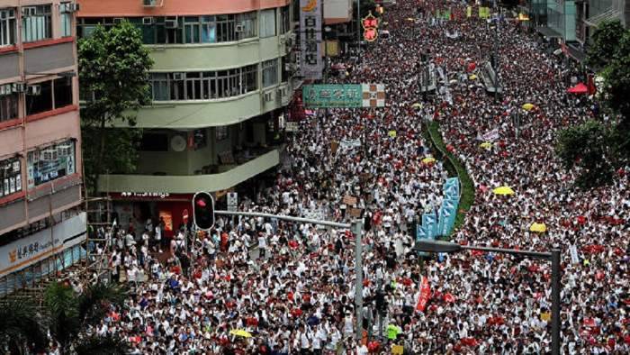  مظاهرات وغضب في هونغ كونغ