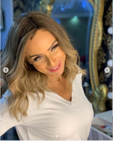 بضحكة رقيقة وماكياج ناعم.. ريم البارودي تبهر متابعيها
