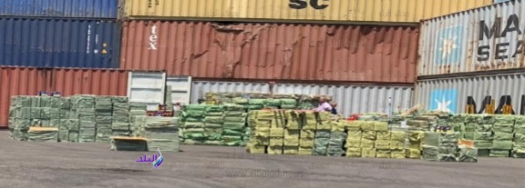 احباط تهريب ٢٠ طن شماريخ  احباط تهريب ٢٠ طن شماريخ