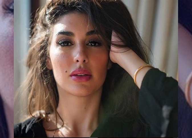 الفنانة ياسمين صبري 