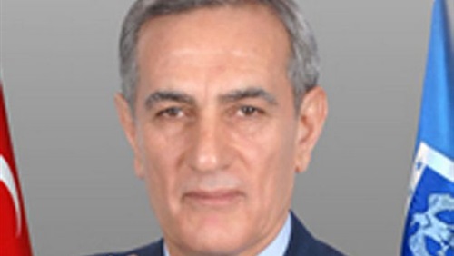 أكين أوزتورك أكين أوزتورك