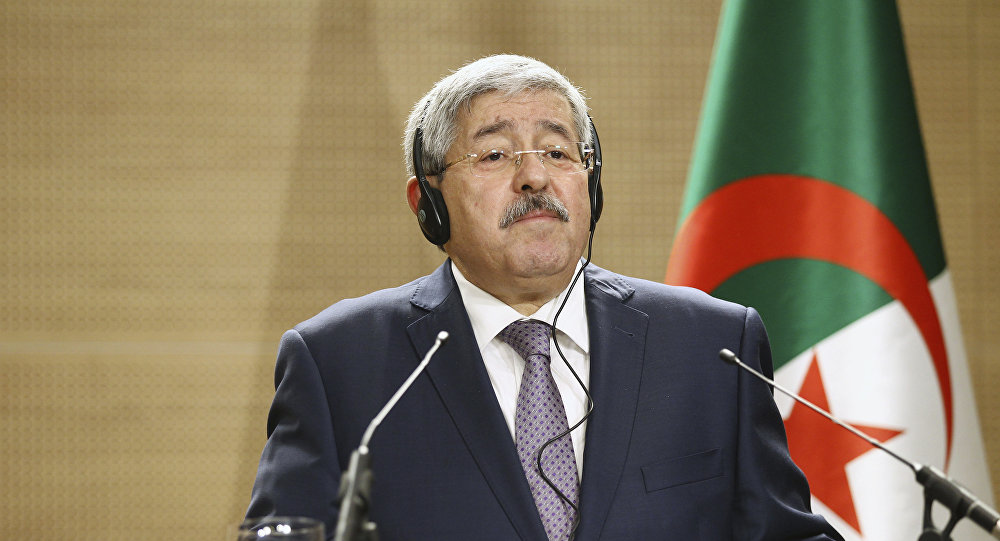 رئيس الوزراء السابق أحمد أويحيى رئيس الوزراء السابق أحمد أويحيى