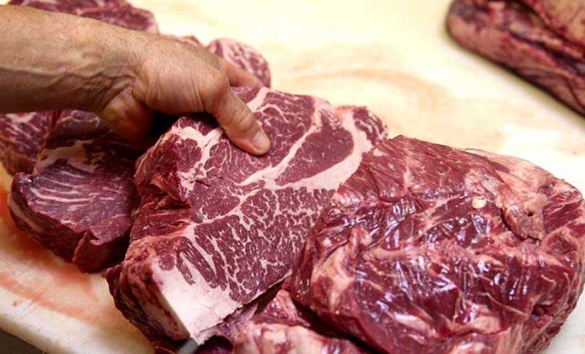لحوم ودواجن وأسماك فاسدة لحوم ودواجن وأسماك فاسدة