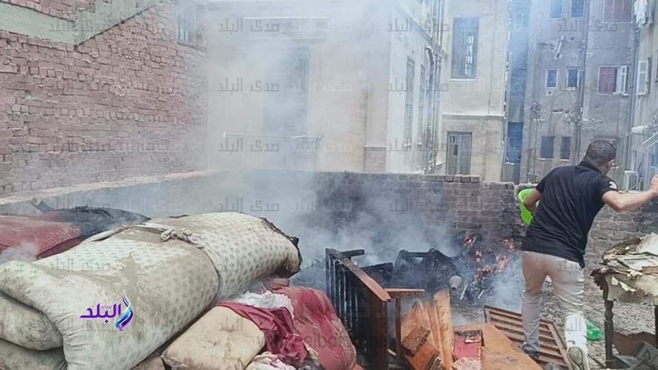 حريق فى أحد المطاعم حريق فى أحد المطاعم