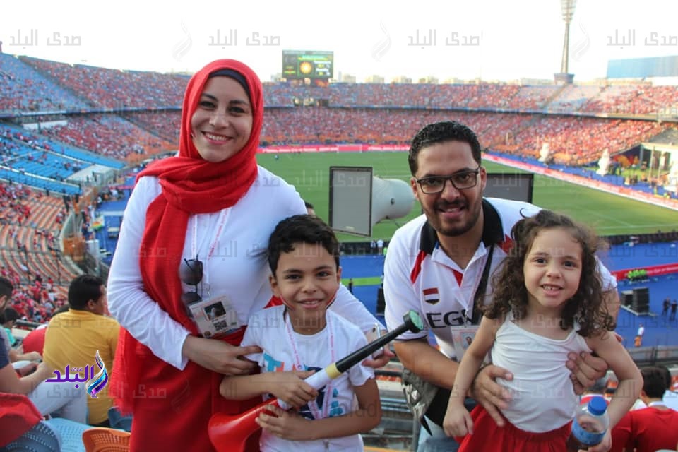 الأسر المصرية تعود للمدرجات من اجل امم افريقيا