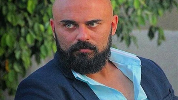 أحمد صلاح حسني أحمد صلاح حسني
