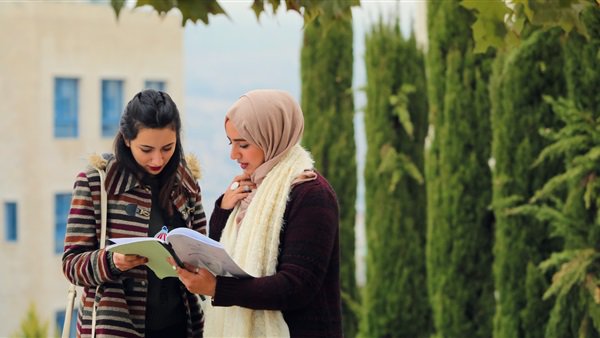 الطلاب الجدد