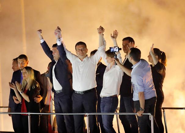 فوز إمام أوغلو على مرشح اردوغان في اسطنبول