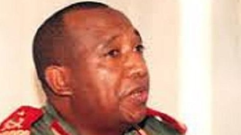 الجنرال أسامنيو تسيجي قائد الانقلاب الفاشل في اثيوبيا 