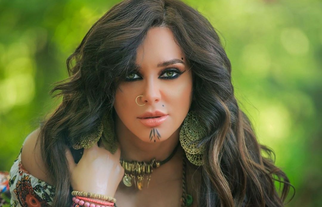 سلاف فواخرجي سلاف فواخرجي