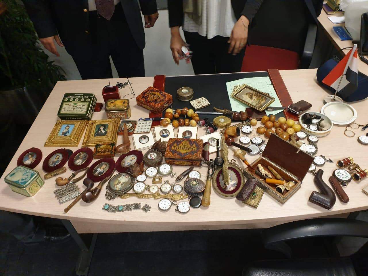 صورة من الضبطية صورة من الضبطية