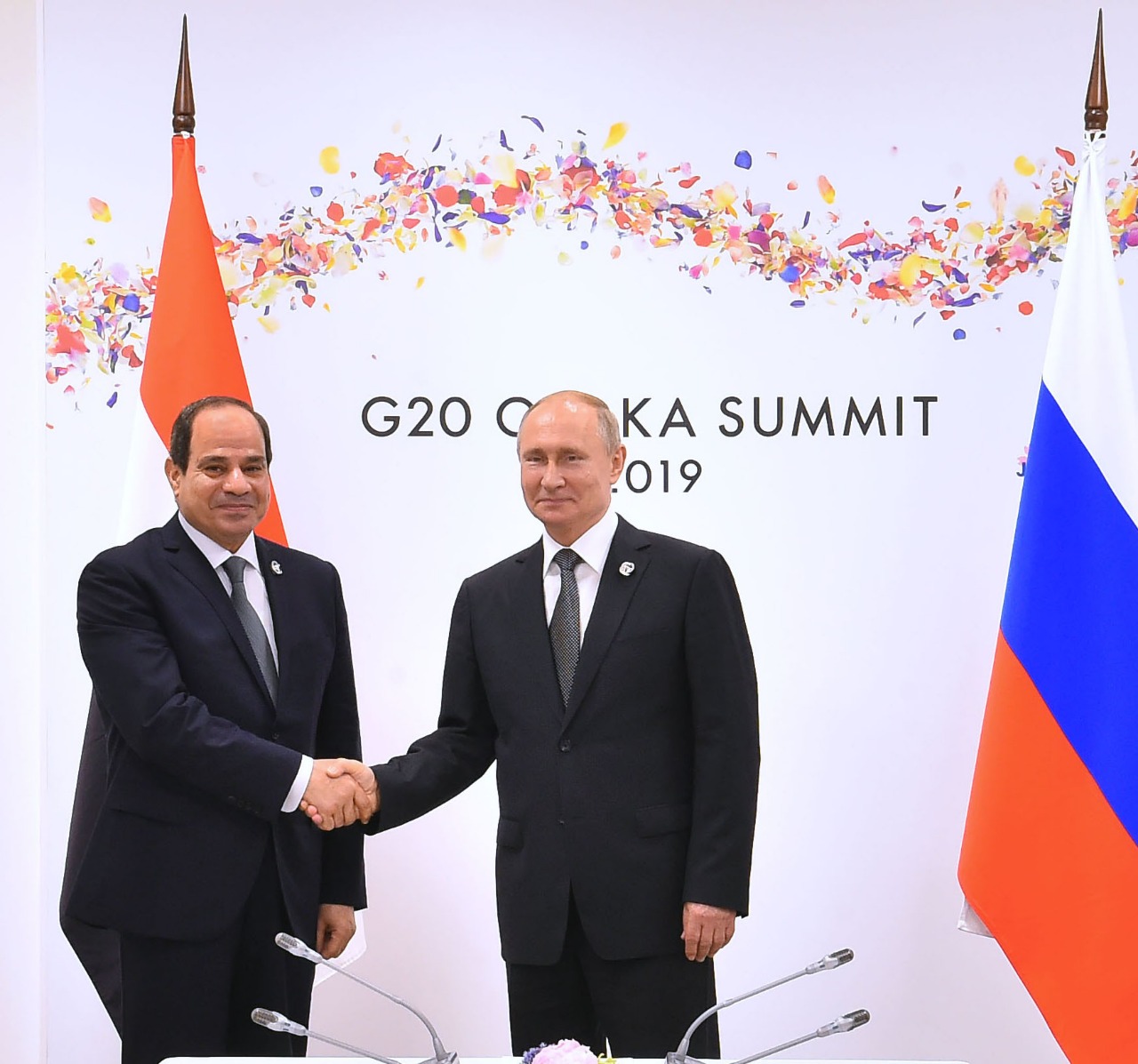 الرئيس عبد الفتاح السيسي والروسى فلاديمير بوتين الرئيس عبد الفتاح السيسي والروسى فلاديمير بوتين