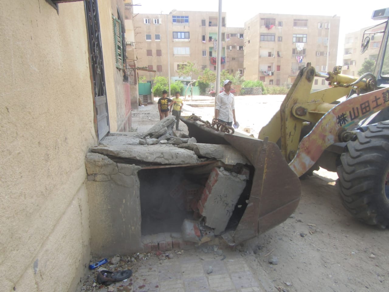 إزالة المخالفات بالعاشر من رمضان 