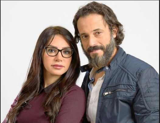 يوسف الشريف وزوجته انجى علاء 