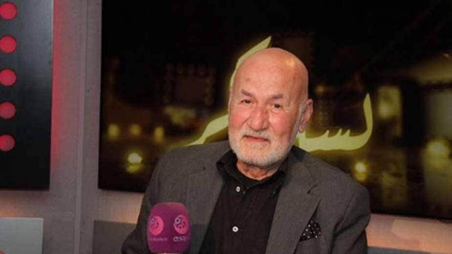 عزت أبو عوف