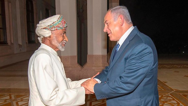 نتنياهو والسلطان قابوس