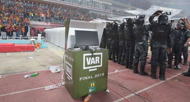 تقنية الـ VAR تقنية الـ VAR