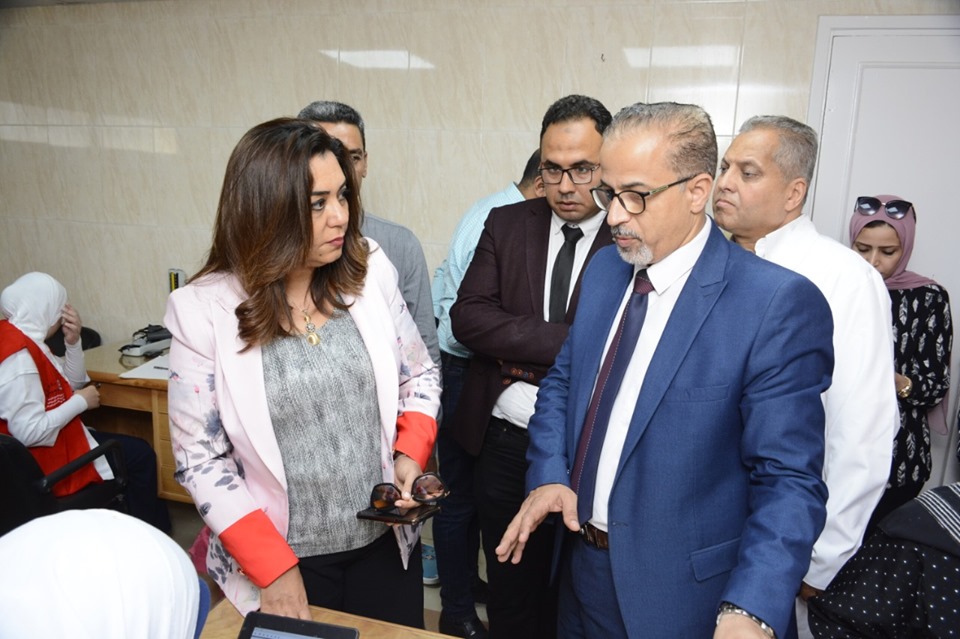 وكيل صحة دمياط يشرح خطوات الكشف المبكر عن أورام الثدى وكيل صحة دمياط يشرح خطوات الكشف المبكر عن أورام الثدى