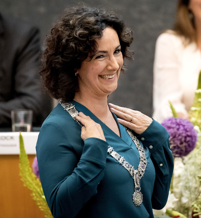 العمدة فيمكي هالسيما