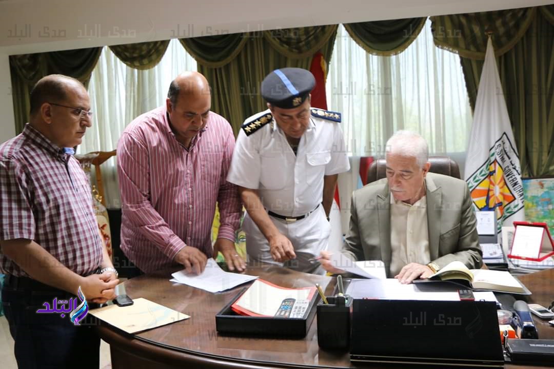 محافظ جنوب سيناء : سحب الرخص وخطوط السير لمن يستغل المواطنين