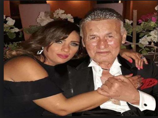 أرملة عزت أبو عوف 