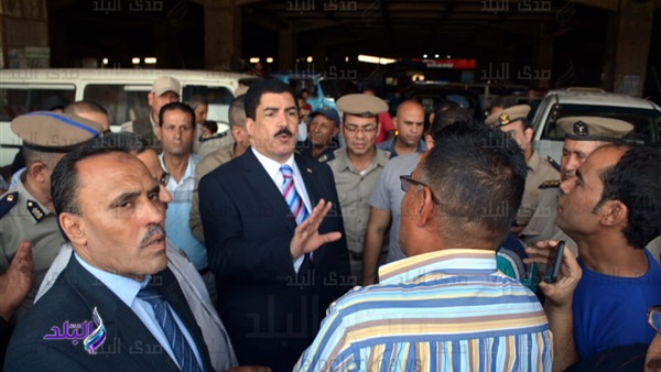 المحافظ يتفقد المواقف  المحافظ يتفقد المواقف