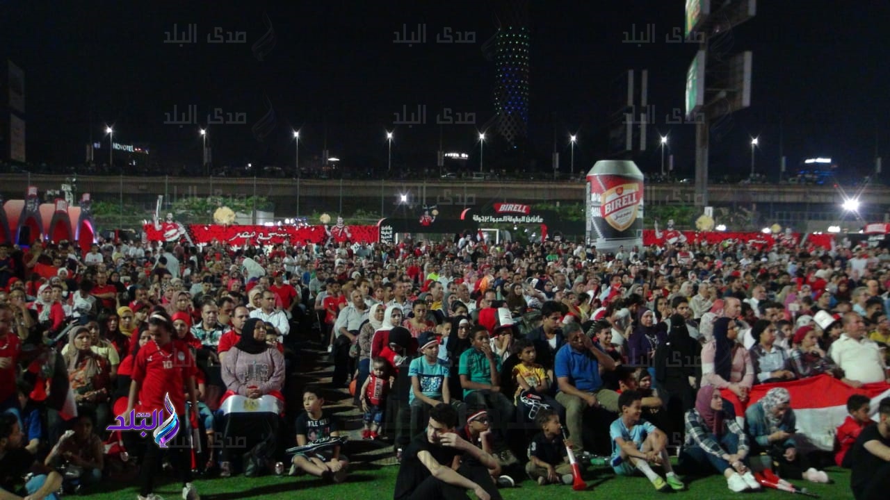 الالاف يشاهدون مباراة مصر وجنوب أفريقيا في مركز شباب الجزيرة